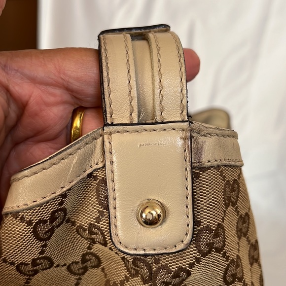 Gucci Hobos Bag - Picture 7 of 15